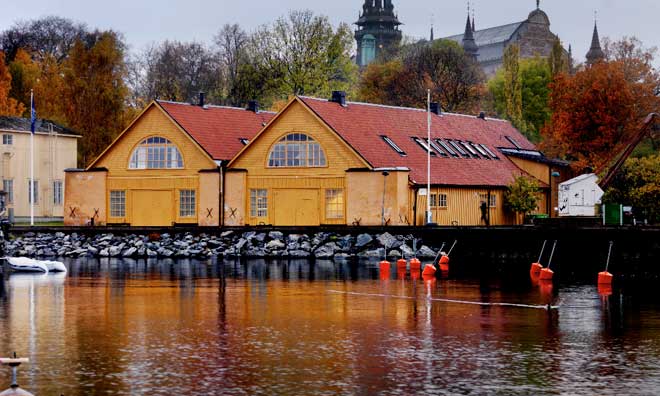 Parkteatern flyttar